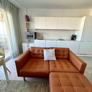 STUDIO IN THE CENTER, CITY & SEA VIEWS 704987913
